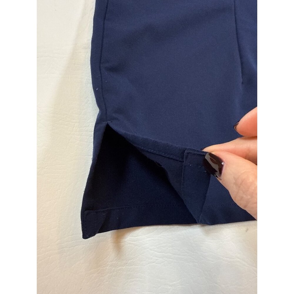 Mandala V-Neck Navy Blue Scrub Top Stretch Fabric Medium (KK282) - Picture 3 of 7